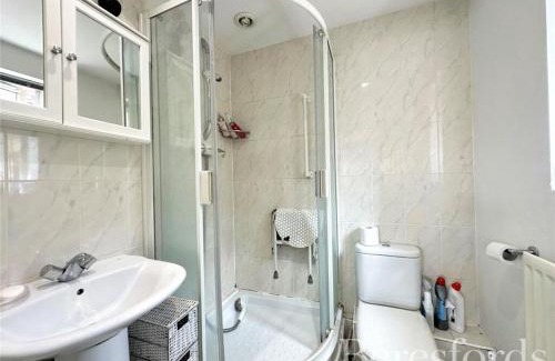 Dagenham Apartment | 1 Luxury & Stylish Studio Flat