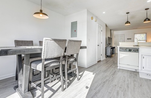 North Myrtle Beach Apartment | 1 Mi to Beach: Cozy Grand Strand Townhome!