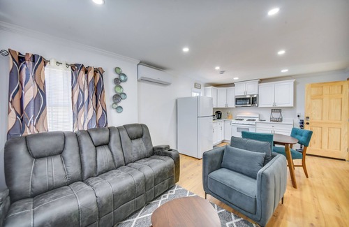 Norfolk Apartment | < 1 Mi to Beaches: Central Norfolk Apartment!