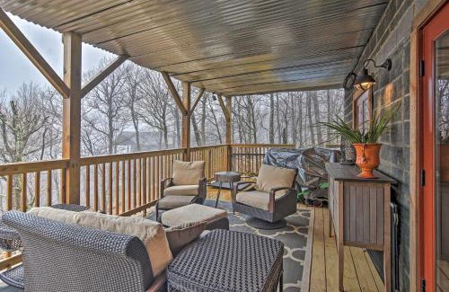 Beech Mountain Apartment | 1 Mi to Beech Mtn Cabin with Fire Pit and BBQ!
