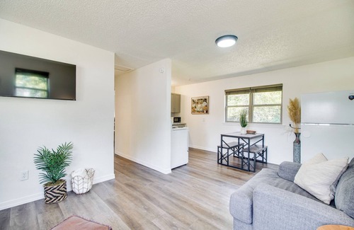 Sallisaw Cottage | < 1 Mi to Cherokee Casino Sallisaw! Home Near I-40