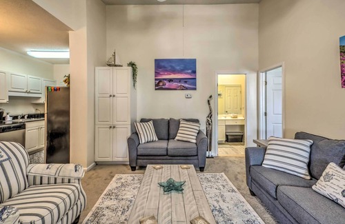 Vaught Condo | 1 Mi to Coast: Myrtle Beach Condo w/Pool Access!