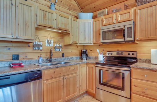 Van Buren Cottage | 1 Mi to Current River: Sunset-view Van Buren Cabin
