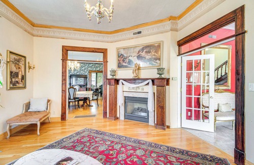 South Broadway Cottage | < 1 Mi to Downtown Abq: Historic Manor w/Patio!