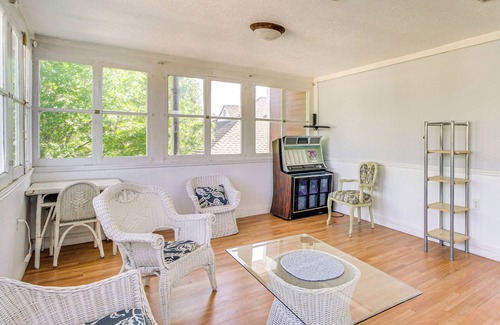 South Broadway Cottage | < 1 Mi to Downtown Abq: Historic Manor w/Patio!