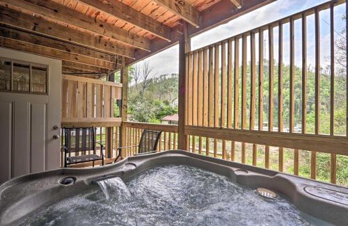 Gatlinburg House | 1 Mi to Dtwn Gatlinburg Cabin with Game Room
