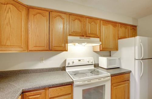 Owatonna House | 1 Mi to Dtwn Owatonna: Cozy Duplex Home!