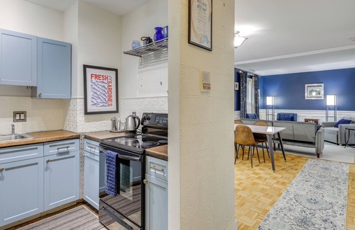 College Hill Condo | 1 Mi to Dtwn Providence: East Side Retreat!