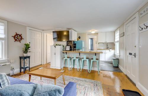Hyannis House | 1 Mi to Ferry Sea Street Cottage in Hyannis