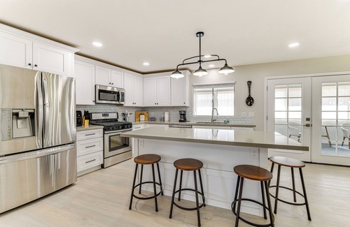 Chandler House | < 1 Mi to Golf: Modern Sun Lakes Home w/Patio