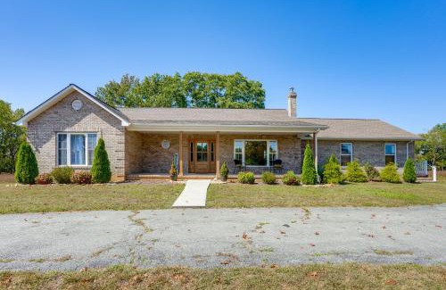 Grottoes House | 1 Mi to Grand Caverns Getaway with On-Site River