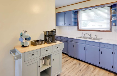 Bellevue House | < 1 Mi to Historic Downtown: Bellevue Hideaway!