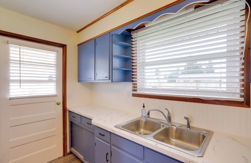 Bellevue House | < 1 Mi to Historic Downtown: Bellevue Hideaway!