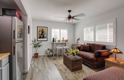 Old Southwest Apartment | < 1 Mi to Midtown: Pet-Friendly Apt in Reno