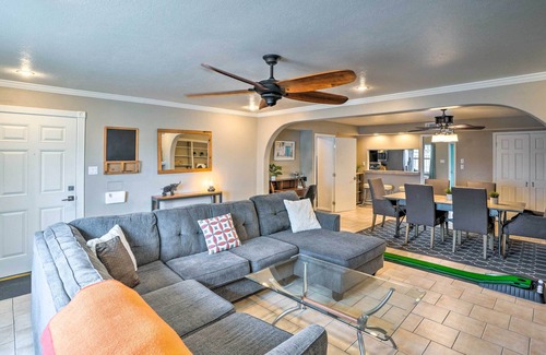 Scottsdale Estates Nine House | 1 Mi to Old Town Scottsdale: Home w/Putting Green