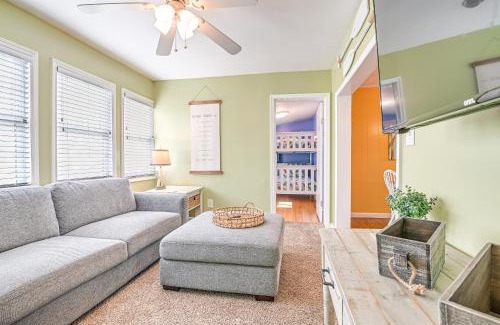 Garden City House | 1 Mi to Surfside Beach Coastal Cottage
