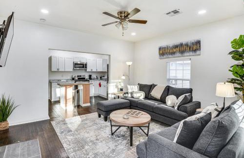 Tulsa House | 1 Mi to Tulsa Arts District Updated Home with Deck!
