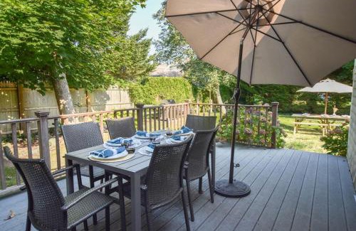 Chatham House | 1 Mile from Downtown Chatham Walk to Pier