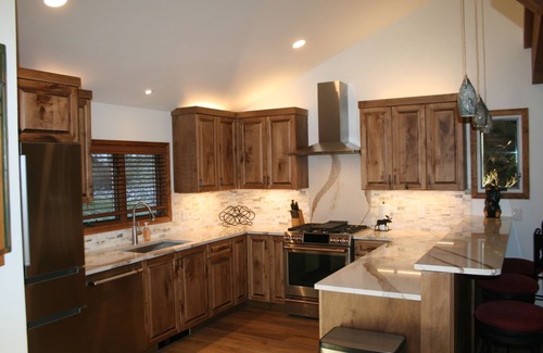 Fairway Meadows House | 1 Mile from Gondola - Vacation Townhome - Excellent Views