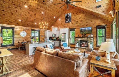 Pigeon Forge Cabin | 1 Mile to Pigeon Forge Parkway! Theater, Game Room, Indoor Pool, Sleeps 12!
