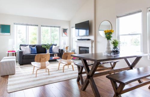 North Pacific Beach House | 1 Mile to the Beach Sunny Coastal Retreat