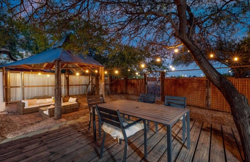 Iron Horse House | 1 Min to 4th Ave & Congress/1 BR 1 BA/Casita