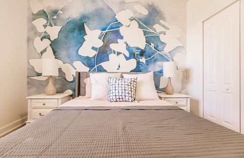 North Naples House | 1 Min Vanderbilt Beach-Hip Designer-Sunny Pool