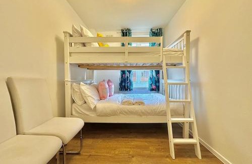 Stockwell Apartment | 1 min walk to Stockwell