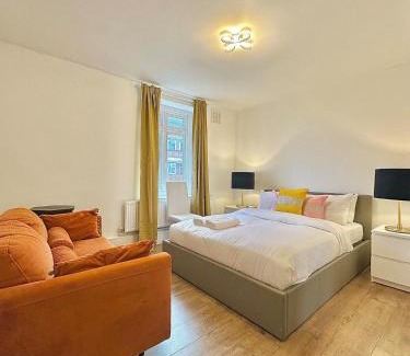 Stockwell Apartment | 1 min walk to Stockwell