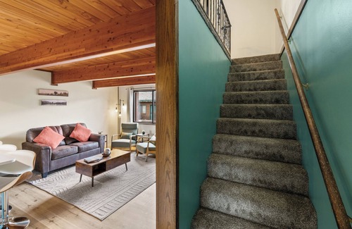 West Yellowstone House | 1 Minute to Yellowstone! Owl's Nest Perfect family getaway