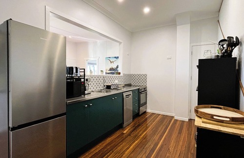 North Coast Apartment | 1 Minute Walk to the Beach - Arrawarra Point Guest Suite