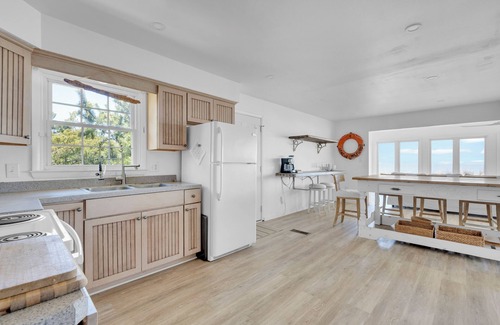 Broadkill Beach House | 1 Mississippi Ave. Bayfront Broadkill Beach