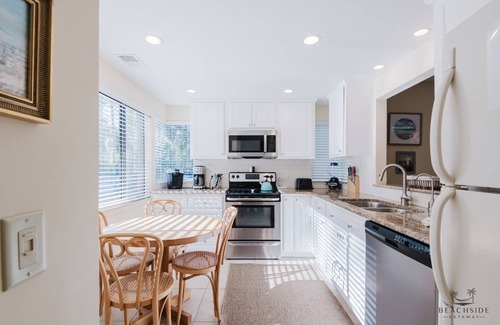 Hilton Head Island Condo | 1 Ocean Gate - Modern Stand Alone Villa, Brand New Bathrooms