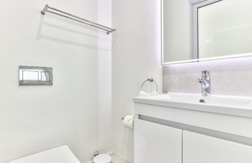 Cape Town City Centre Apartment | 1 On Albert 2 bed harbour view