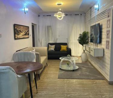 Ikeja Apartment | 1 or 2 Bedroom Luxury Ikeja Mini Flat Ikeja Lagos, Airport 5mins, 24 Hours power, GRA 3mins-Your Elegant Home in Ikeja