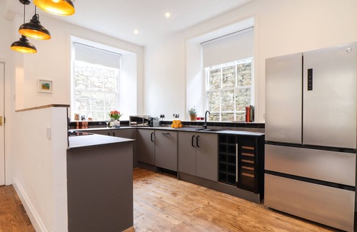 Chysauster Cottage | 1 Regents Mews