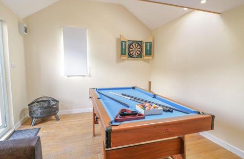 Cwrt House | 1 Rhys Terrace