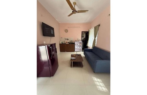 Ulsoor Apartment | 1 room + Lounge area/Kitchenette/terrace in Ulsoor