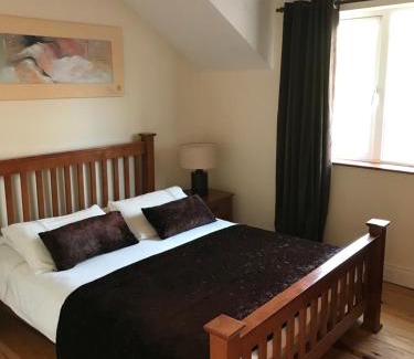Kenmare House | 1 Sheen View