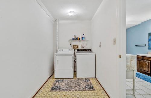 Westlake Corner House | 1 Special Place