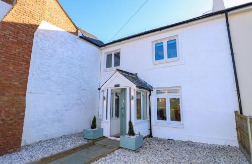 Freshwater House | 1 Star Cottages