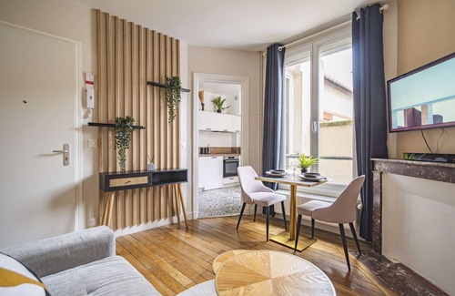 Centre Erlon Apartment | 1 studio apartment for 2 people