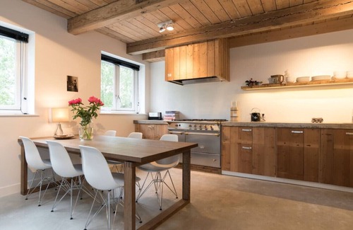 Abcoude House | 1. Stylish Fully Equipped Family Home with Big Garden