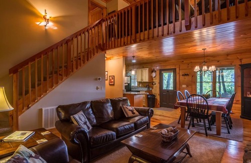 Vilas Cabin | 1 Sweet Seclusion -Peaceful cabin just outside of Boone with hot tub!