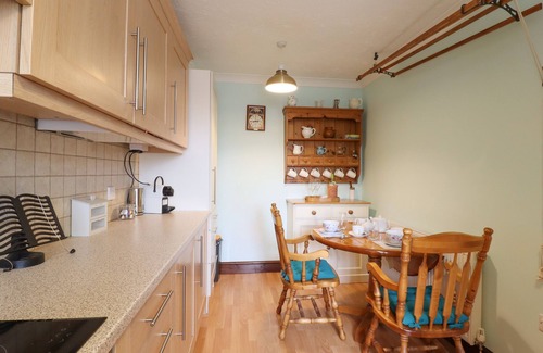 Old Newton House | 1 THE GARDENS, pet friendly, with a garden in Haughley