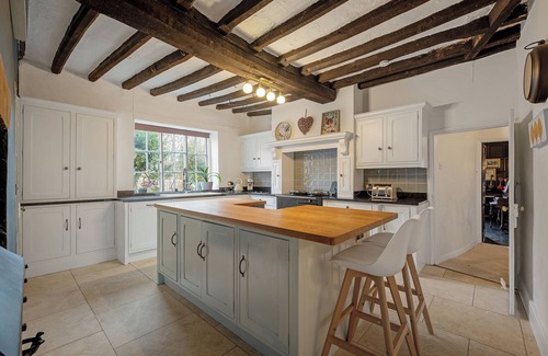 Cawood House | 1 THE GRANGE, pet friendly, with open fire in Riccall