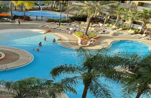 Weston Apartment | 1 unit1 bedroom1 bathroom sleeps 4 or double 2 bedrooms 2 bathrooms sleeps 6