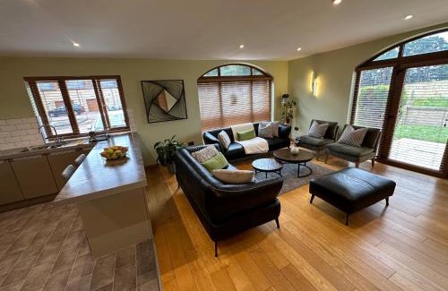 Elgin House | 1 Woodside