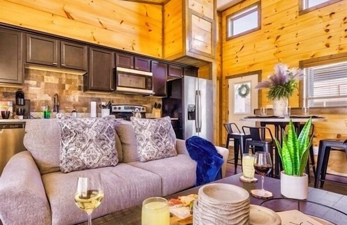 Sevierville Cabin | ""10/10! Private, cozy, spotless & inviting!" Close to Dollywood & Pigeon Forge!