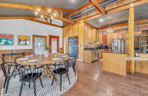 Dripping Springs House | 10-acre Family-Friendly Retreat with Pool